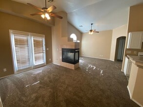 6099 Mustang Breeze Trail in Henderson, NV - Building Photo - Building Photo