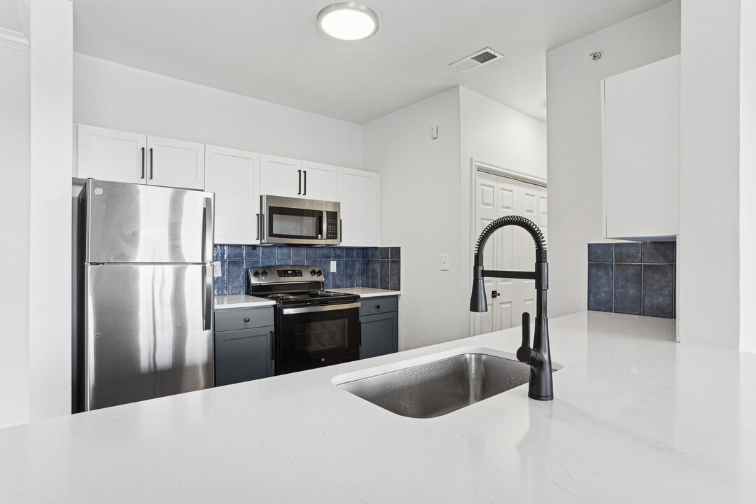 Lauren in Fort Worth, TX - Building Photo