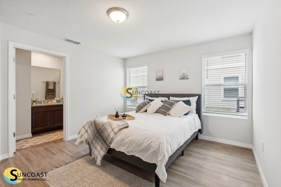 7638 Mailes Ct, Unit 101 in Jacksonville, FL - Building Photo