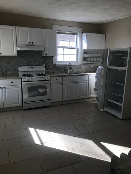 19 Coral Ave in Winthrop, MA - Building Photo