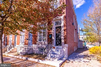 2942 E Fayette St in Baltimore, MD - Building Photo - Building Photo