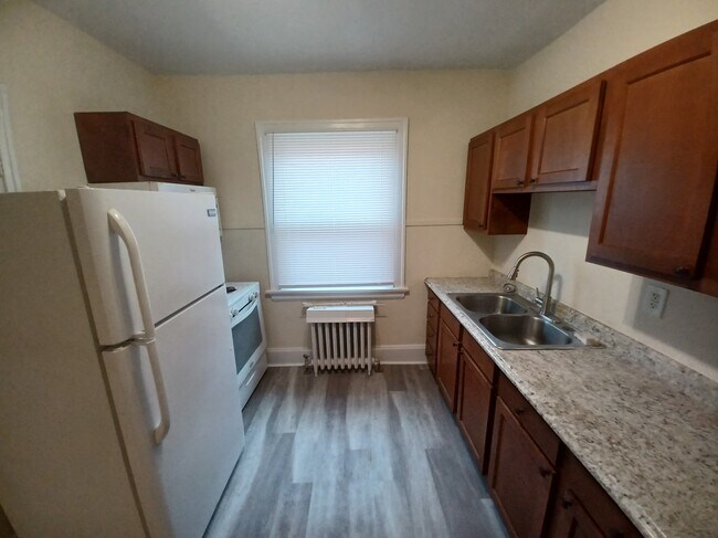6224 Kennedy Ave, Unit 1 in Cincinnati, OH - Building Photo - Building Photo