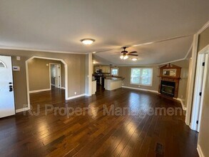 2540 Jenkins Dr in Rossville, TN - Building Photo - Building Photo
