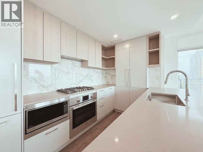 property at 6468-6468 Willingdon Ave
