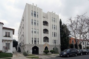 152 S Sycamore Ave in Los Angeles, CA - Building Photo