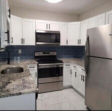 2340 Avenue M in West Palm Beach, FL - Foto de edificio - Building Photo