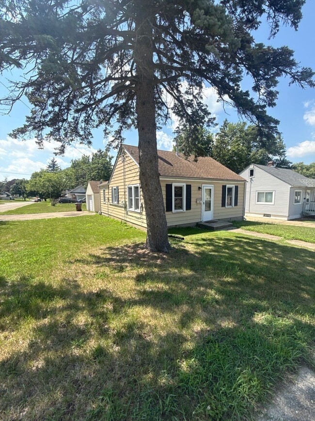 property at 602 Miriam Ave