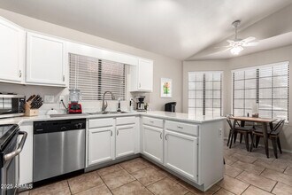 4534 E Tanglewood Dr in Phoenix, AZ - Building Photo - Building Photo