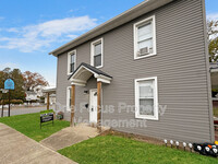 1305 Broad St in Montoursville, PA - Foto de edificio - Building Photo