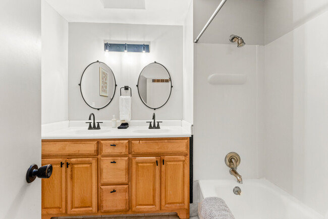 614 Lawrence Ave in Boise, ID - Building Photo - Building Photo