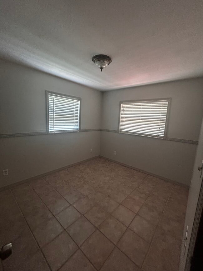 property at 1518 Mississippi Ave