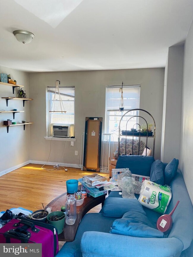 525 N 32nd St-Unit -2 in Philadelphia, PA - Foto de edificio - Building Photo