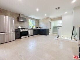 713 Devirian Pl in Altadena, CA - Building Photo