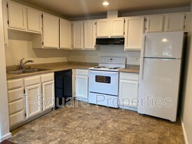 7041 S 116th Pl in Seattle, WA - Building Photo