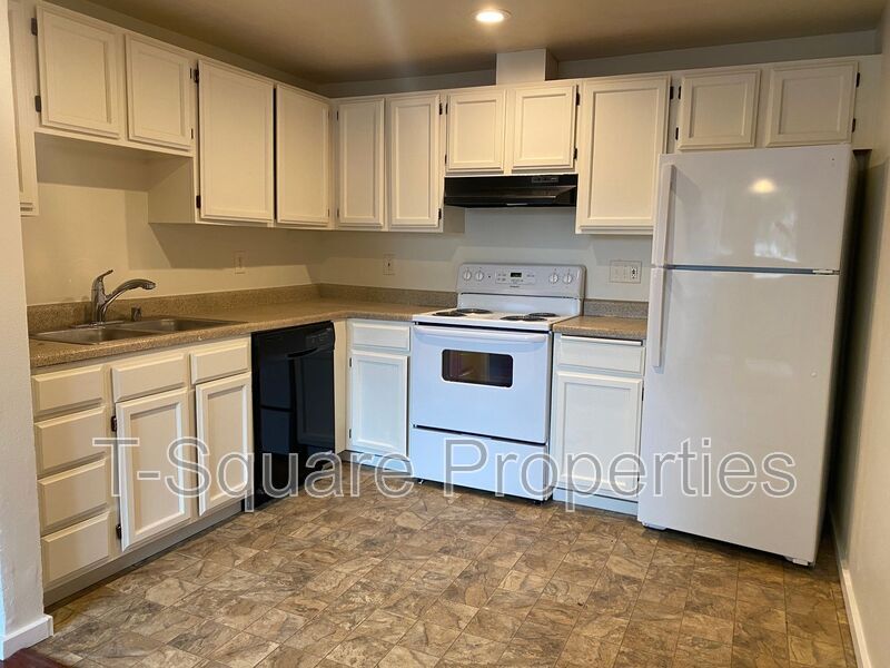 7041 S 116th Pl in Seattle, WA - Foto de edificio