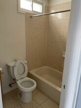 2240 Penrose Ave in Baltimore, MD - Foto de edificio - Building Photo