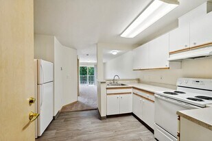 Woodlands at Forbes Lake Senior Affordable Apartments in Kirkland, WA - Building Photo