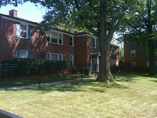 Covington Garden Apartments in East Cleveland, OH - Building Photo