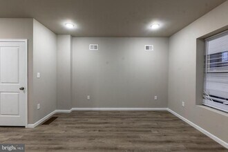 141 N Peach St in Philadelphia, PA - Building Photo - Building Photo