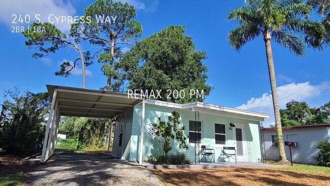 240 S Cypress Way in Casselberry, FL - Building Photo - Building Photo