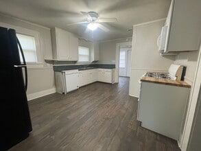 501 Rockdale St in Longview, TX - Building Photo - Building Photo