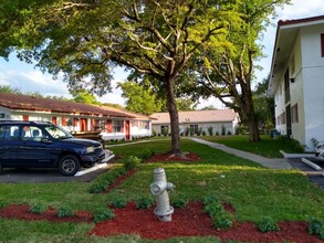 10120 NW 36 St in Coral Springs, FL - Building Photo - Interior Photo