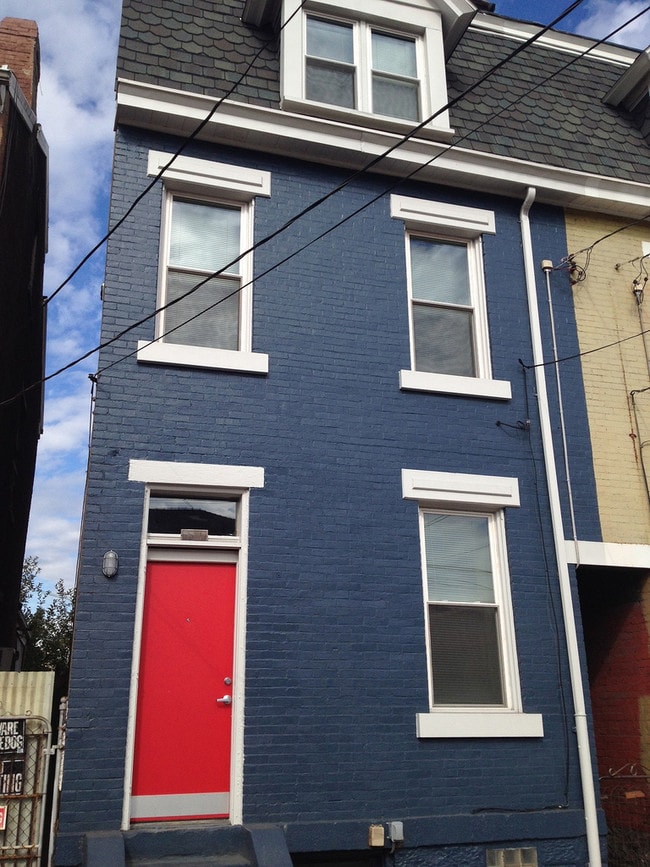 3345 Ligonier St in Pittsburgh, PA - Foto de edificio - Building Photo