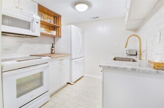 3640 41st Ln S, Unit G in St. Petersburg, FL - Building Photo - Building Photo