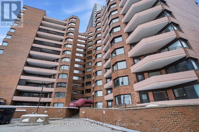 151 Bay St in Ottawa, ON - Building Photo - Building Photo