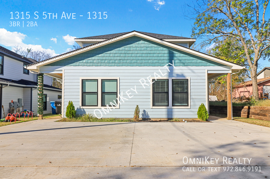 1315 S 5th Ave in Denison, TX - Building Photo