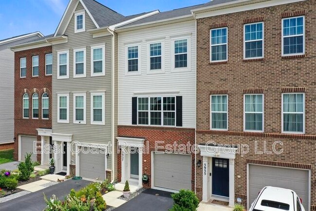 5957 Whelan Ln in Frederick, MD - Foto de edificio - Building Photo