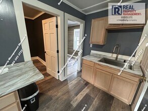 50 W Bow St in Franklin, NH - Building Photo - Building Photo