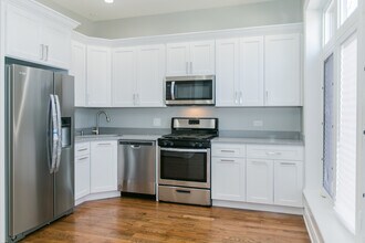 3249 W Pierce Ave in Chicago, IL - Building Photo - Building Photo