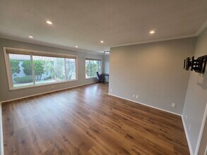 5390 E Oleta St in Long Beach, CA - Building Photo - Building Photo