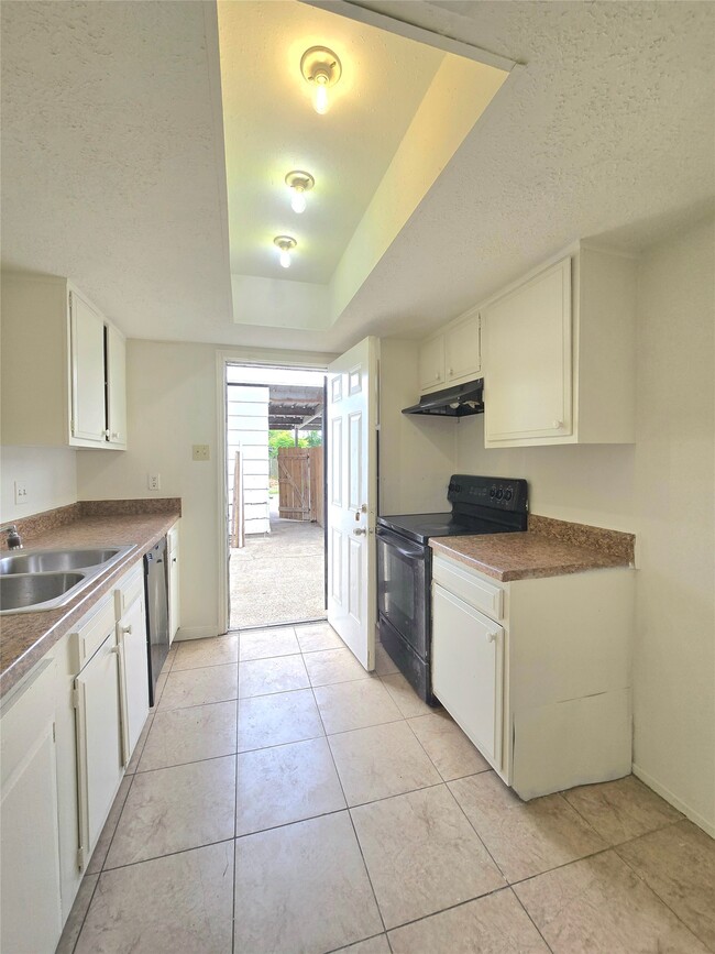 property at 7063 Chasewood Dr