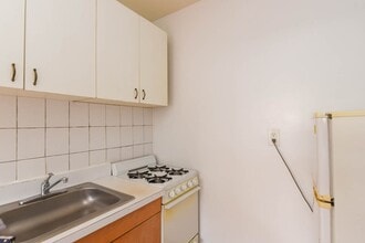 3306 W Schubert Ave in Chicago, IL - Building Photo - Building Photo