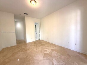 996 Sanibel Dr in Hollywood, FL - Building Photo - Building Photo