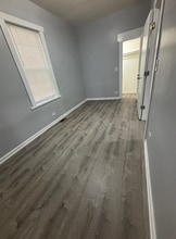 6949 S Woodlawn Ave in Chicago, IL - Building Photo - Building Photo