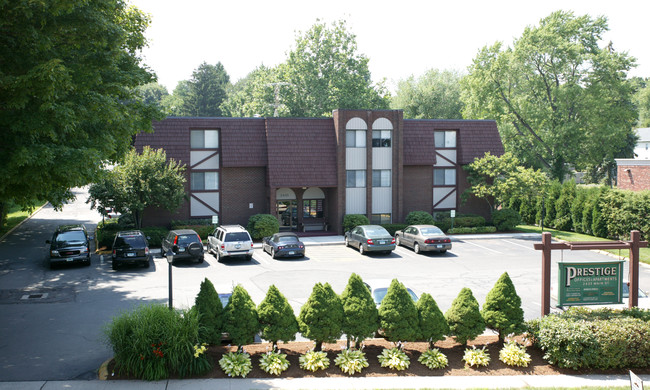 Prestige Apartments in Rocky Hill, CT - Building Photo - Building Photo