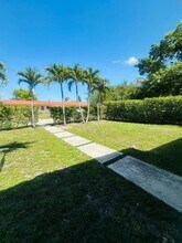 12020 NE 12th Ct in Biscayne Park, FL - Building Photo - Building Photo