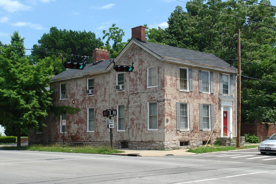 331 W 2nd St in Lexington, KY - Foto de edificio