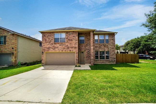 6806 Elmwood Crest in Live Oak, TX - Building Photo - Building Photo