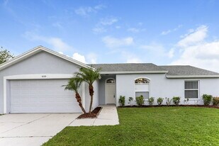 6109 63rd Ave E in Palmetto, FL - Building Photo