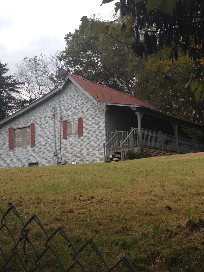 217 S Old Sevierville Pike Rentals in Seymour, TN