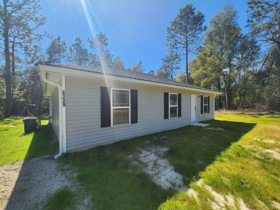 6339 Bowdoin Ave in Keystone Heights, FL - Building Photo