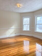 44 Wilson Ave, Unit 1 in Belmont, MA - Foto de edificio - Building Photo