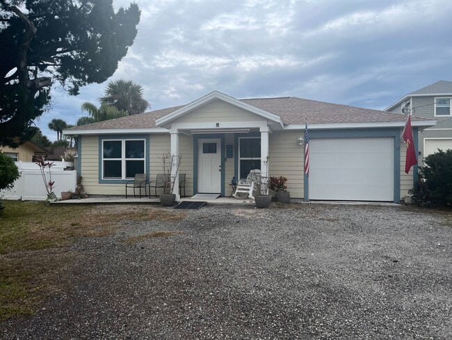 property at 1227 S Daytona Ave