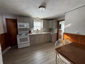 274 Waterman Ave in Smithfield, RI - Building Photo - Building Photo