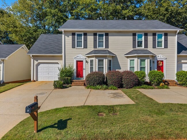 property at 7 Corbin Ct