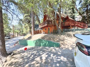 31450 Ocean View Dr in Running Springs, CA - Building Photo - Building Photo
